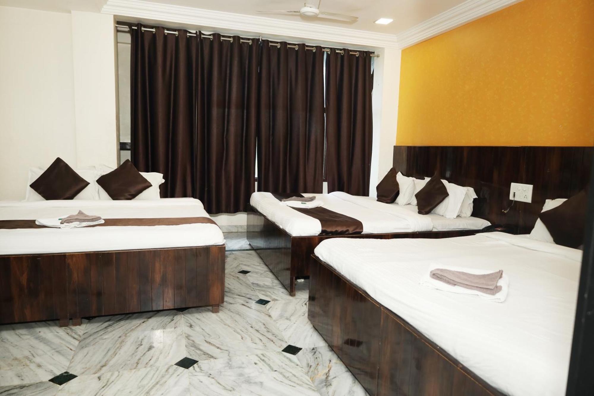 שירדי Hotel Sachidanand מראה חיצוני תמונה