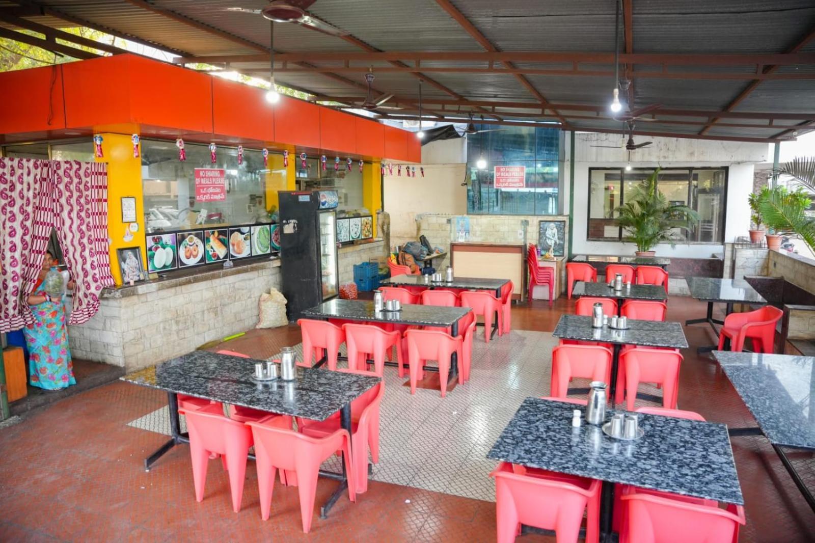 שירדי Hotel Sachidanand מראה חיצוני תמונה